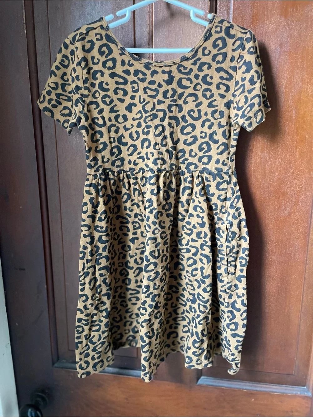 Old Navy girls medium 8 short sleeve animal print dress